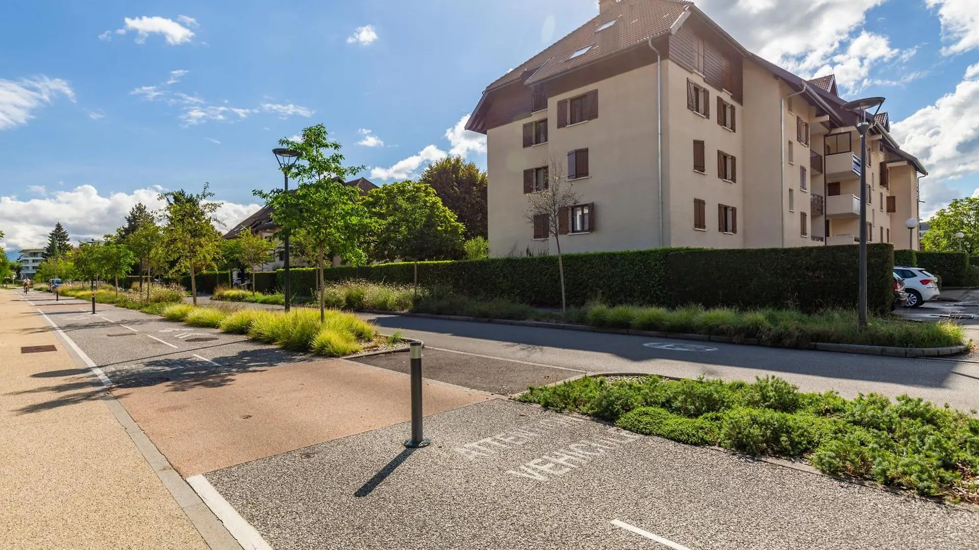 Maison Bruno Annecy 0*,